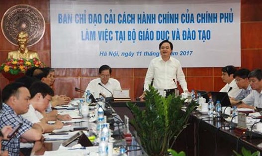 Bộ trưởng Phùng Xuân Nhạ cho rằng, kết quả buổi làm việc sẽ giúp cho công tác CCHC của Bộ GDĐT đi đúng hướng. Ảnh: PV.
