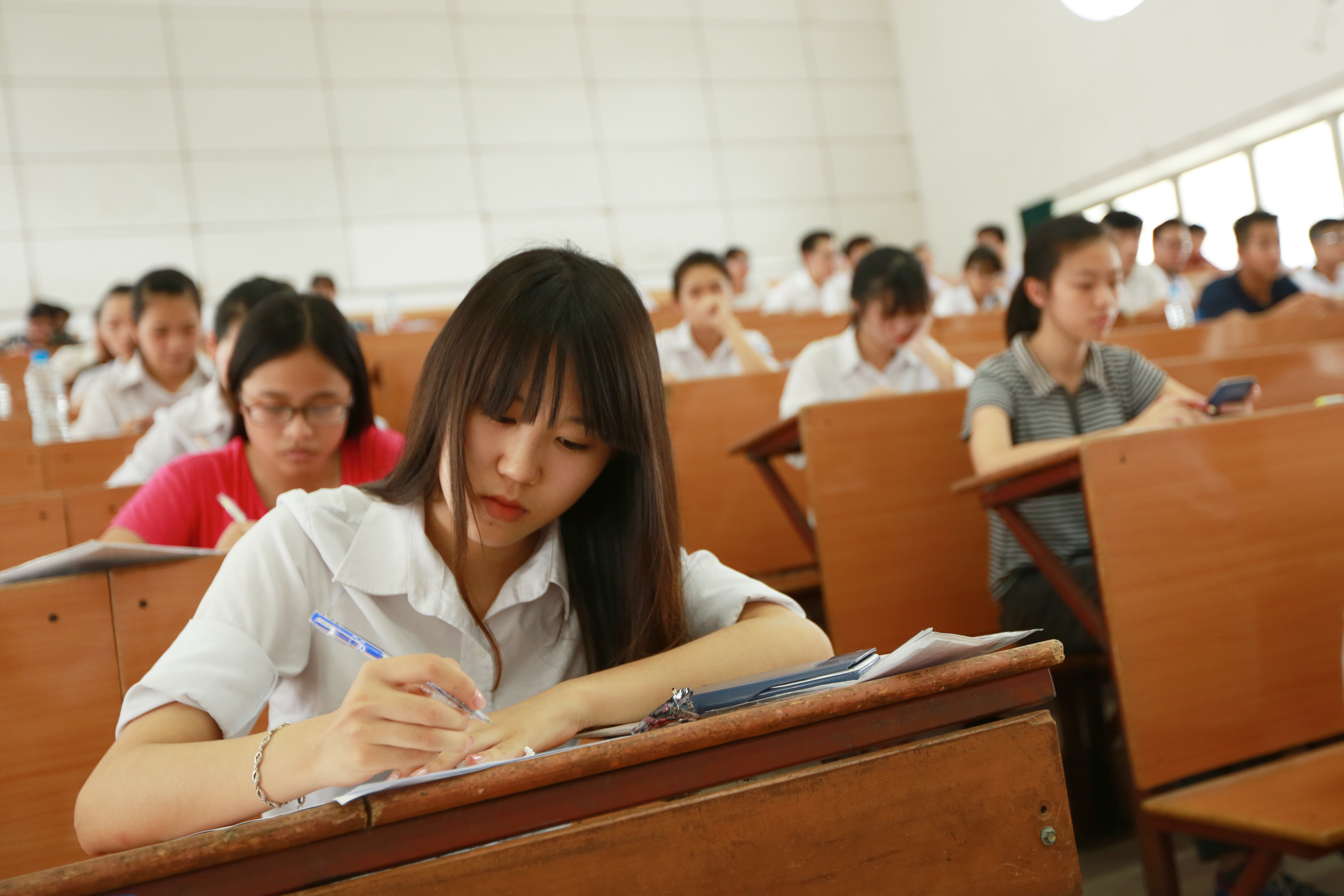 Chỉ cần một thao tác sai sẽ khiến kết quả xét tuyển thay đổi (Ảnh minh hoạ: Hải Nguyễn) 