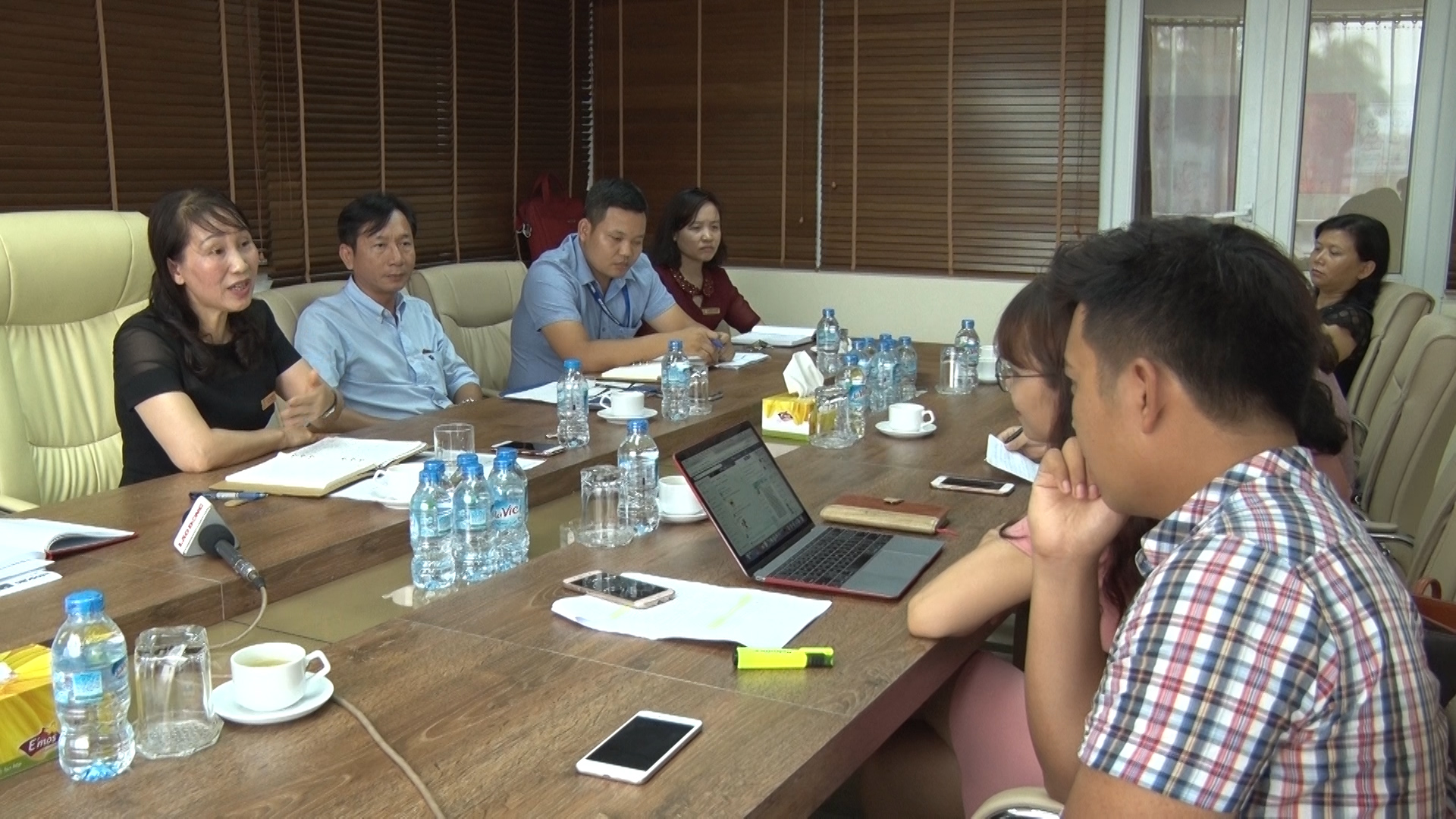 Buổi làm việc giữa lãnh đạo ĐH Công nghiệp Hà Nội làm việc với Báo Lao Động. (Ảnh: PV)