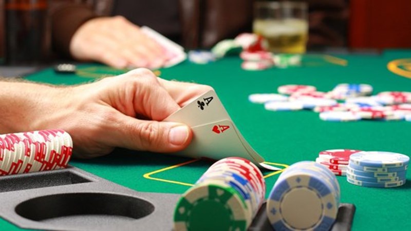 Bí quyết chơi bài Poker Mỹ để thắng lớn?
