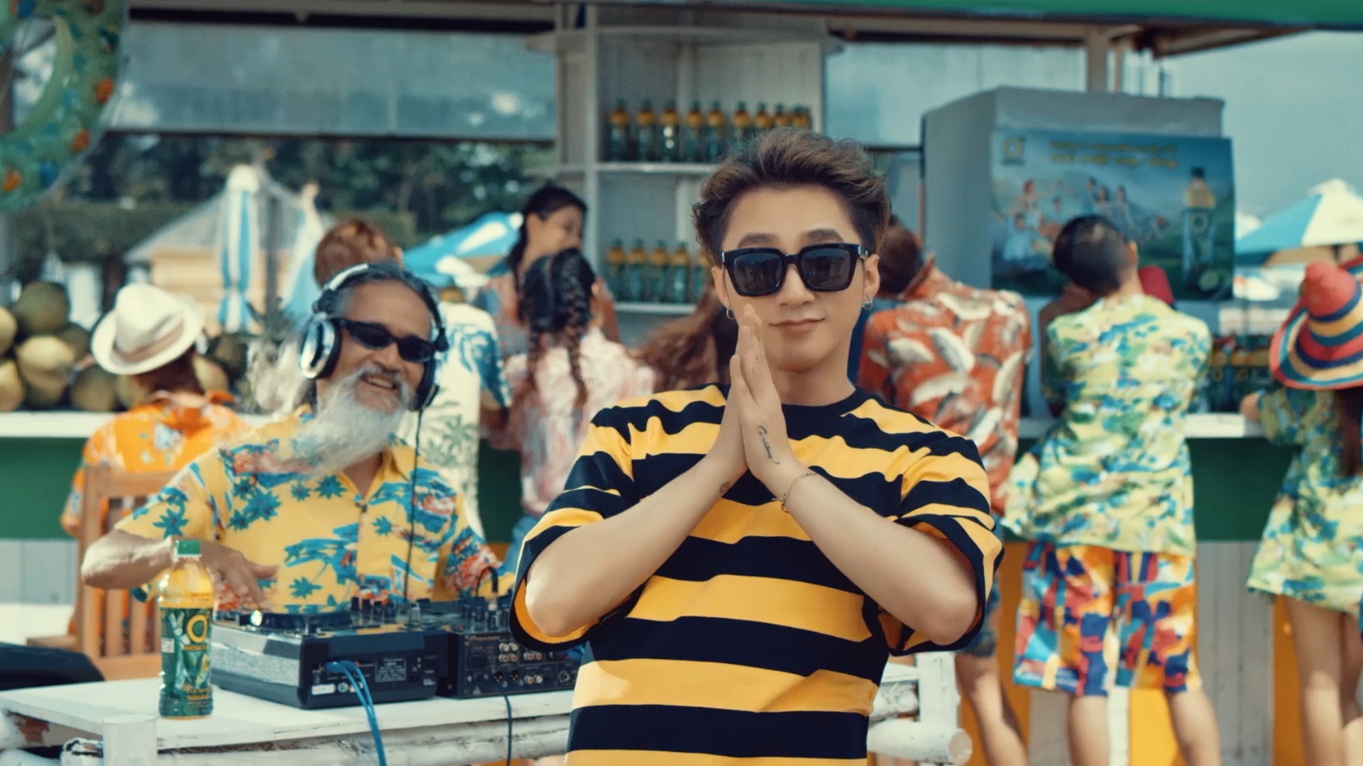 Sếp Tùng lại ra MV mới, khoe tài sáng tác chỉ trong vòng 2 giờ