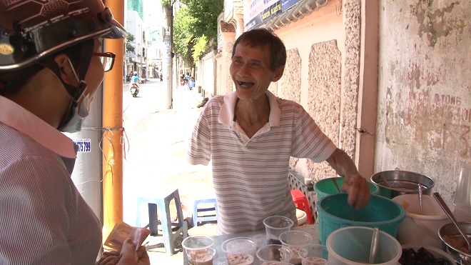 Câu chuyện đời thực của "chàng Dương Qúa" bán chè