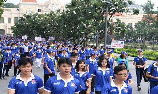 cổ vũ đoàn thể thao Việt Nam tham dự SEA Games 29