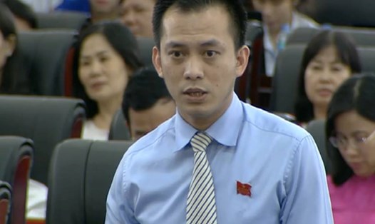 Đại biểu Nguyễn Bá Cảnh đề nghị xem xét việc thu phí giữ xe tại các BV để hỗ trợ đúng đối tượng. Ảnh: TT