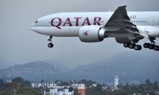 Hãng hàng không quốc gia Qatar có thể bị ảnh hưởng nặng nề. (Ảnh: AFP)