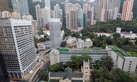 Nhà ở Hong Kong thuộc loại đắt đỏ nhất thế giới. Ảnh: Reuters