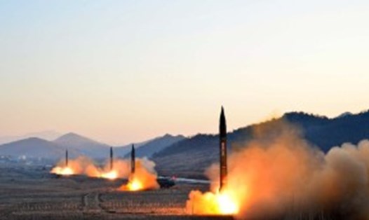Mỹ, Trung Quốc và Nga chia rẽ về cách thức đối phó vụ thử tên lửa của Triều Tiên. Ảnh: CNN