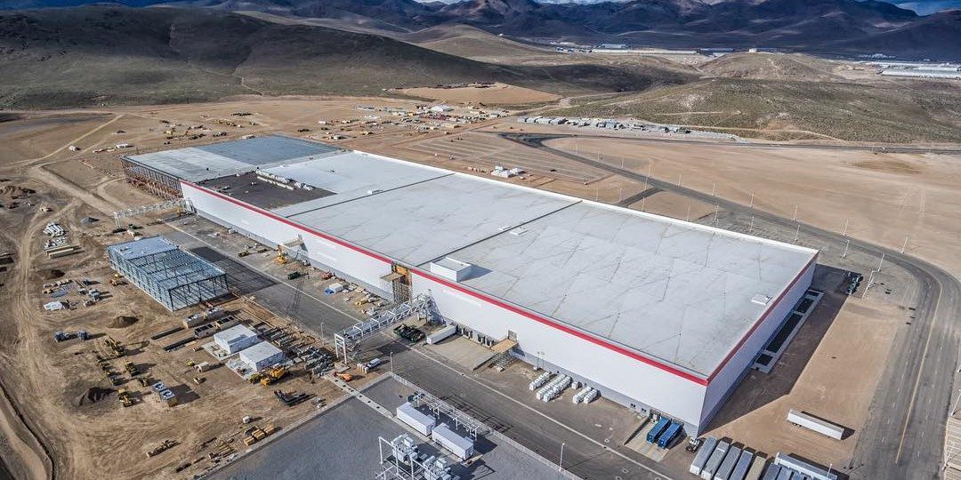 Công nghệ 360: Chỉ cần 100 nhà máy Gigafactory là đủ cung cấp điện cho cả thế giới?