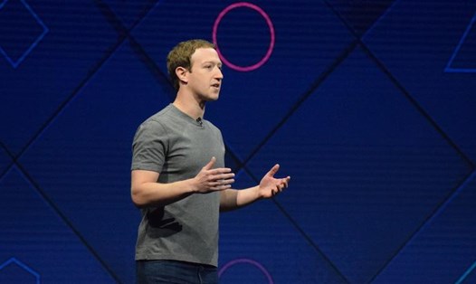 Công nghệ 360: Mark Zuckerberg vừa ký giấy chứng tử cho smartphone trong tương lai