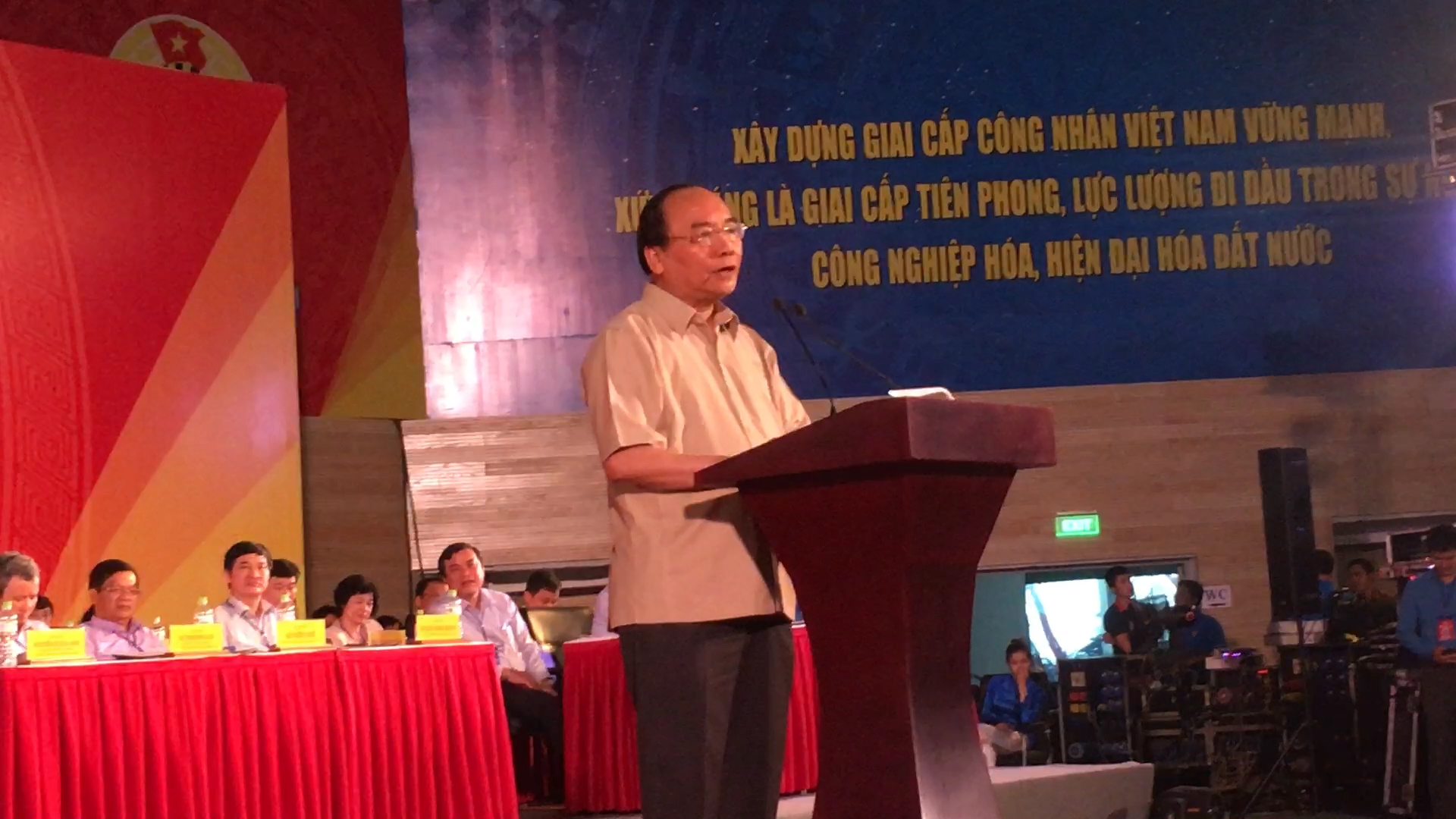 Thủ tướng chỉ đạo cơ quan quản lý Quỹ Bảo hiểm thất nghiệp phải tăng cường hỗ trợ, đào tạo nâng cao tay nghề cho công nhân