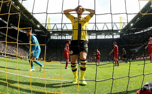 Dortmund bị Cologne cầm hòa 0 -  0 dù ép cả trận
