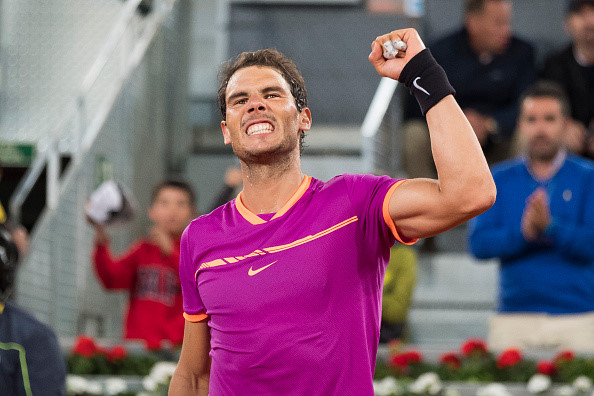 Nadal "đè bẹp" Djokovic 2 - 0 để tiến vào trận chung kết Madrid Open