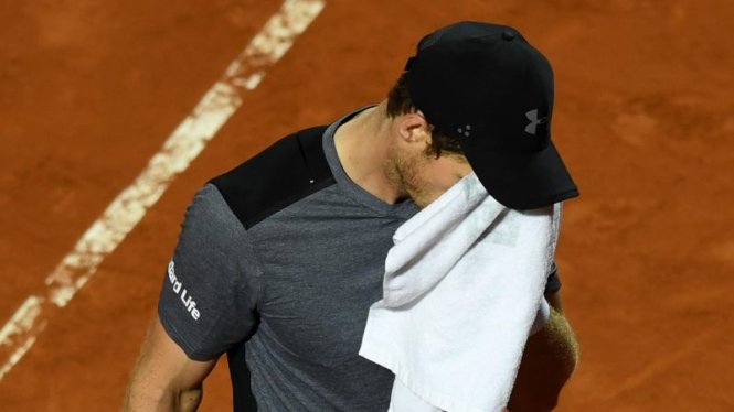 Murray tụt dốc không phanh khi thua thảm Fognini 0 - 2 (V2 Rome Masters)