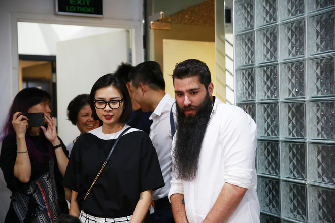 Top 5 showbiz: Đạo diễn "Kong" bất ngờ xuất hiện trên phim trường cùng Ngô Thanh Vân