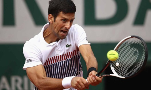 Loại dễ Albert Ramos 3 - 0, Djokovic tiến vào tứ kết Roland Garros