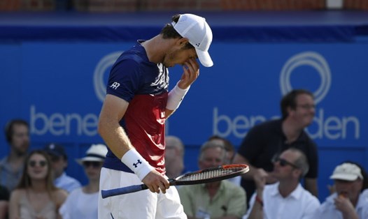 Andy Murray lại thua sốc Thompson 0 - 2 trong trận mở màn giải tiền Wimbledon