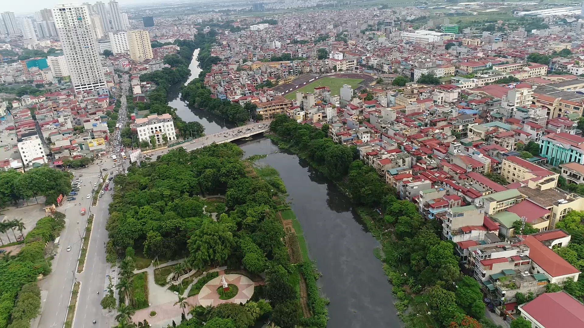 Những con sông chết ở Hà Nội nhìn từ trên cao trước ngày được hồi sinh