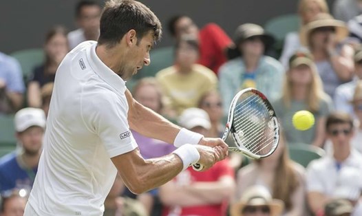 Thắng thuyết phục Mannarino 3 - 0, Djokovic tiến vào tứ kết Wimbledon
