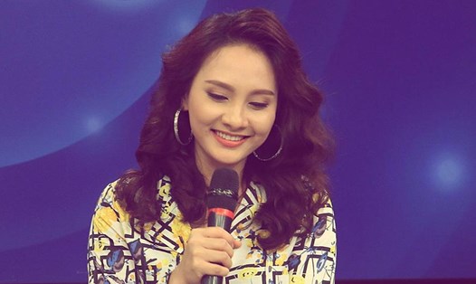 Top 5 showbiz: Không ngờ Minh Vân trong "Sống chung với mẹ chồng" lại hát hay đến thế
