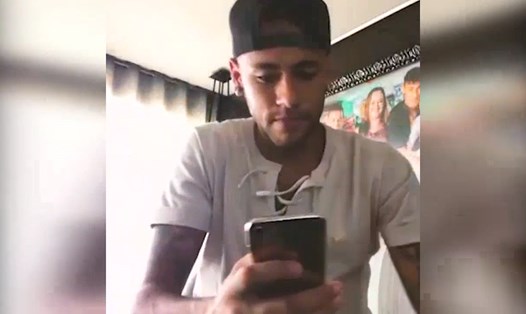 Video: Neymar ngậm ngùi chia sẻ về lý do rời Barcelona