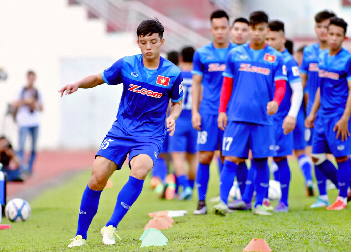 Văn Khánh là cầu thủ SLNA hiếm hoi ở U22 Việt Nam. Ảnh: Tuấn Anh