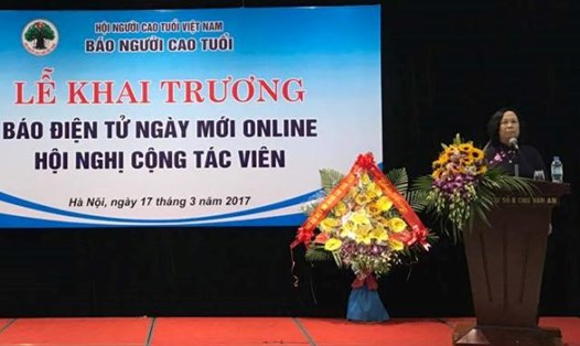 Chủ tịch Hội Người cao tuổi Việt Nam Phạm Thị Hải Chuyền phát biểu tại lễ khai trương