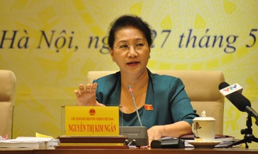 Chủ tịch Quốc hội Nguyễn Thị Kim Ngân phát biểu tại hội nghị sáng 27.5