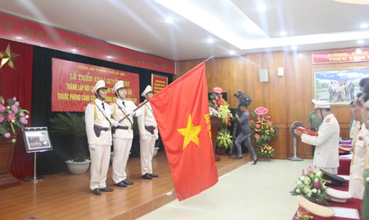 Đại úy Đặng Hồng Giang - Đội trưởng Đội CSGT Đường sắt tuyên thệ tại lễ nhận nhiệm vụ mới. Ảnh Thương Đặng