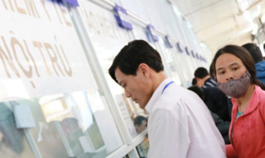 Khám-chữa bệnh bằng thẻ bảo hiểm y tế tại Bệnh viện Việt - Đức Hà Nội. Ảnh: HẢI NGUYỄN