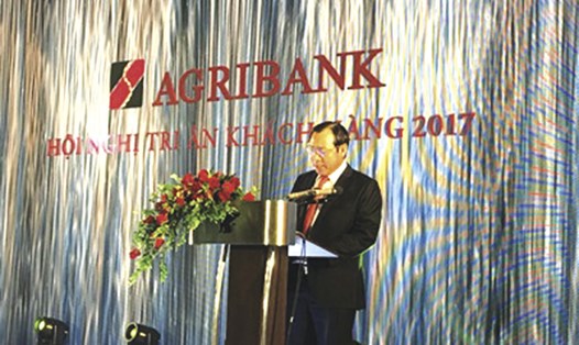 Ông Tiết Văn Thành - Thành viên HĐTV, Tổng Giám đốc Agribank - phát biểu tại Hội nghị tri ân khách hàng năm 2017.