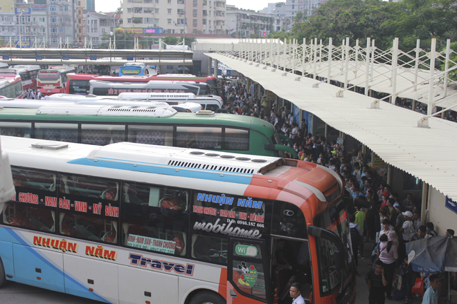 53 nốt xe Ninh Bình - Mỹ Đình đã được điều chuyển sang BX Giáp Bát và BX Yên Nghĩa. Ảnh Trần Vương