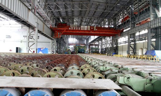 Nhà máy thép cán nóng Cái Lân (Quảng Ninh) có vốn đầu tư 3.300 tỉ đồng bỏ hoang 7 năm qua. Ảnh: P.V