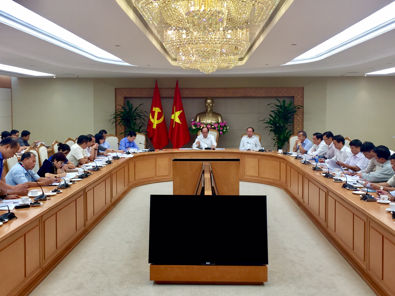 Tổ công tác của Thủ tướng Chính phủ kiểm tra 13 bộ, cơ quan, địa phương về tình hình giải ngân vốn đầu tư công năm 2017. Ảnh: VGP