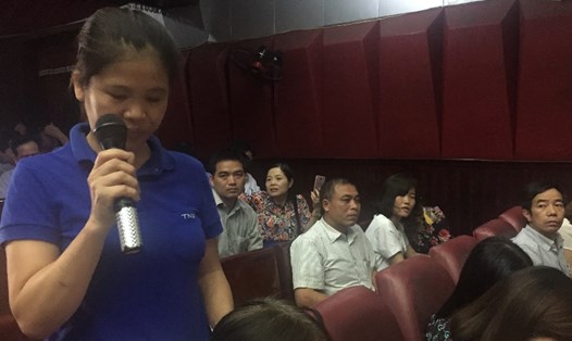 Nhiều ý kiến liên quan đến quyền lợi của người lao động được đặt ra tại buổi đối thoại với LĐLĐ tỉnh Thái Nguyên sáng 23.5.Ảnh: Đ.T