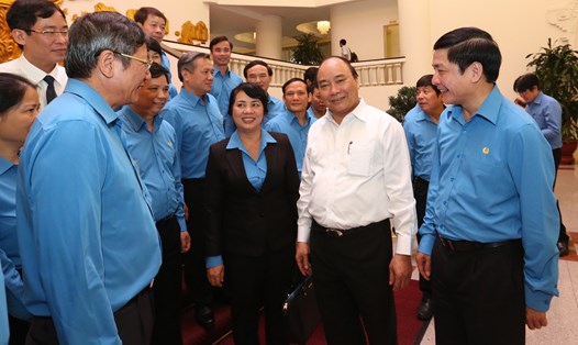 Thủ tướng Nguyễn Xuân Phúc và lãnh đạo Tổng LĐLĐVN tại buổi làm việc.Ảnh: HẢI NGUYỄN