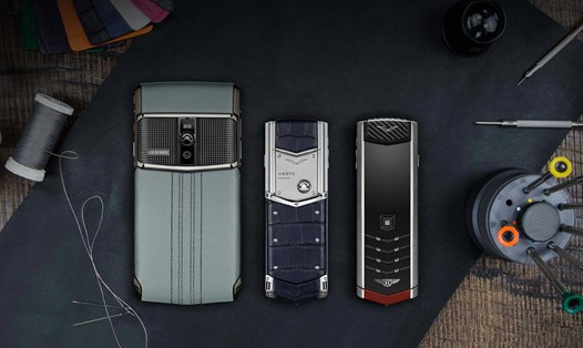 Dòng điện thoại Vertu đẹp, sử dụng nhiều linh kiện, vật liệu quý hiếm và có giá "cắt cổ".