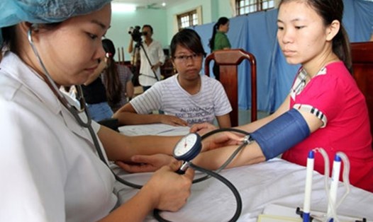 Công văn số 4644/BHXH-CSXH ngày 18/11/2016 của BHXH Việt Nam hướng dẫn thanh toán phí giám định y khoa. Ảnh IE.