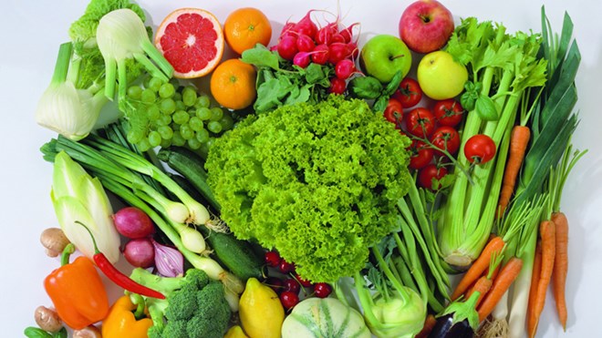 Nguy hiểm khôn lường khi ăn rau sống không đúng cách
